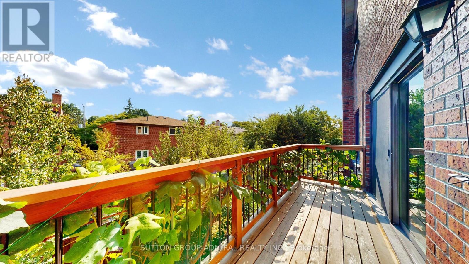 33 Carnival Court, Toronto (Westminster-Branson), Ontario  M2R 3T7 - Photo 13 - C12390727