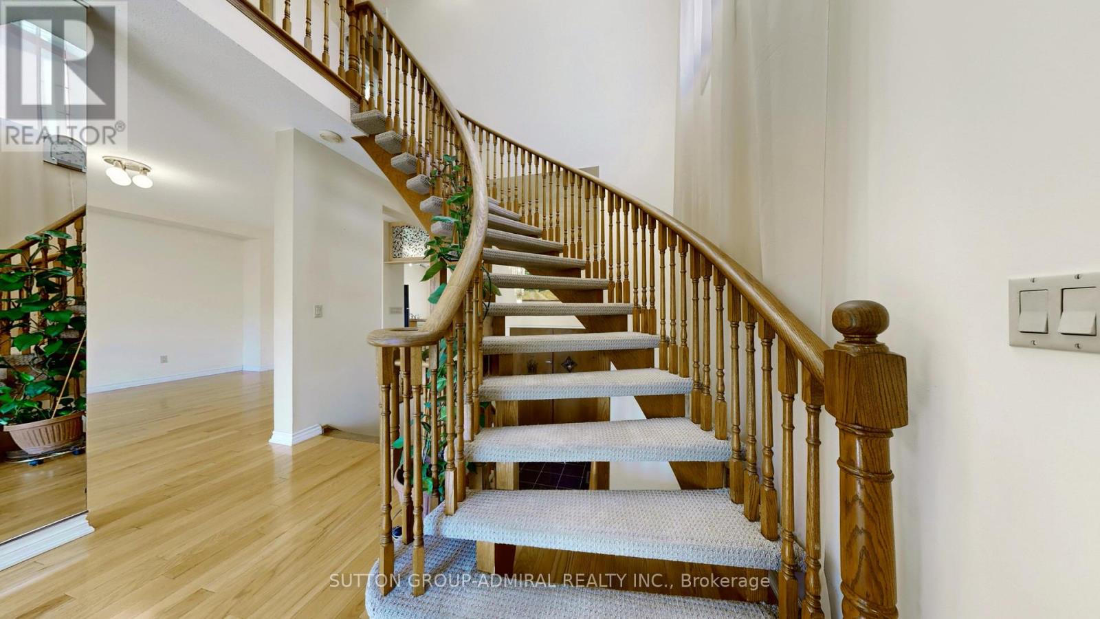 33 Carnival Court, Toronto (Westminster-Branson), Ontario  M2R 3T7 - Photo 19 - C12390727