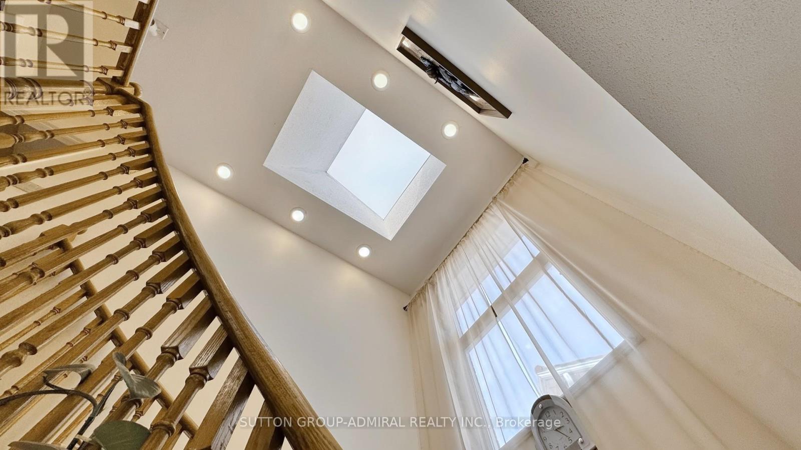 33 Carnival Court, Toronto (Westminster-Branson), Ontario  M2R 3T7 - Photo 20 - C12390727