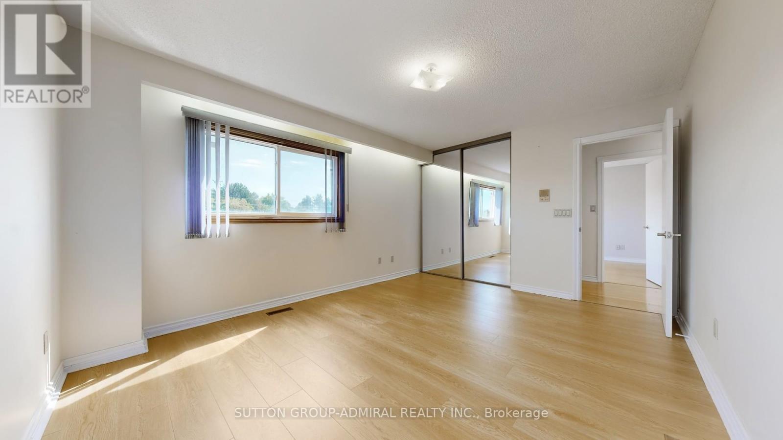 33 Carnival Court, Toronto (Westminster-Branson), Ontario  M2R 3T7 - Photo 31 - C12390727
