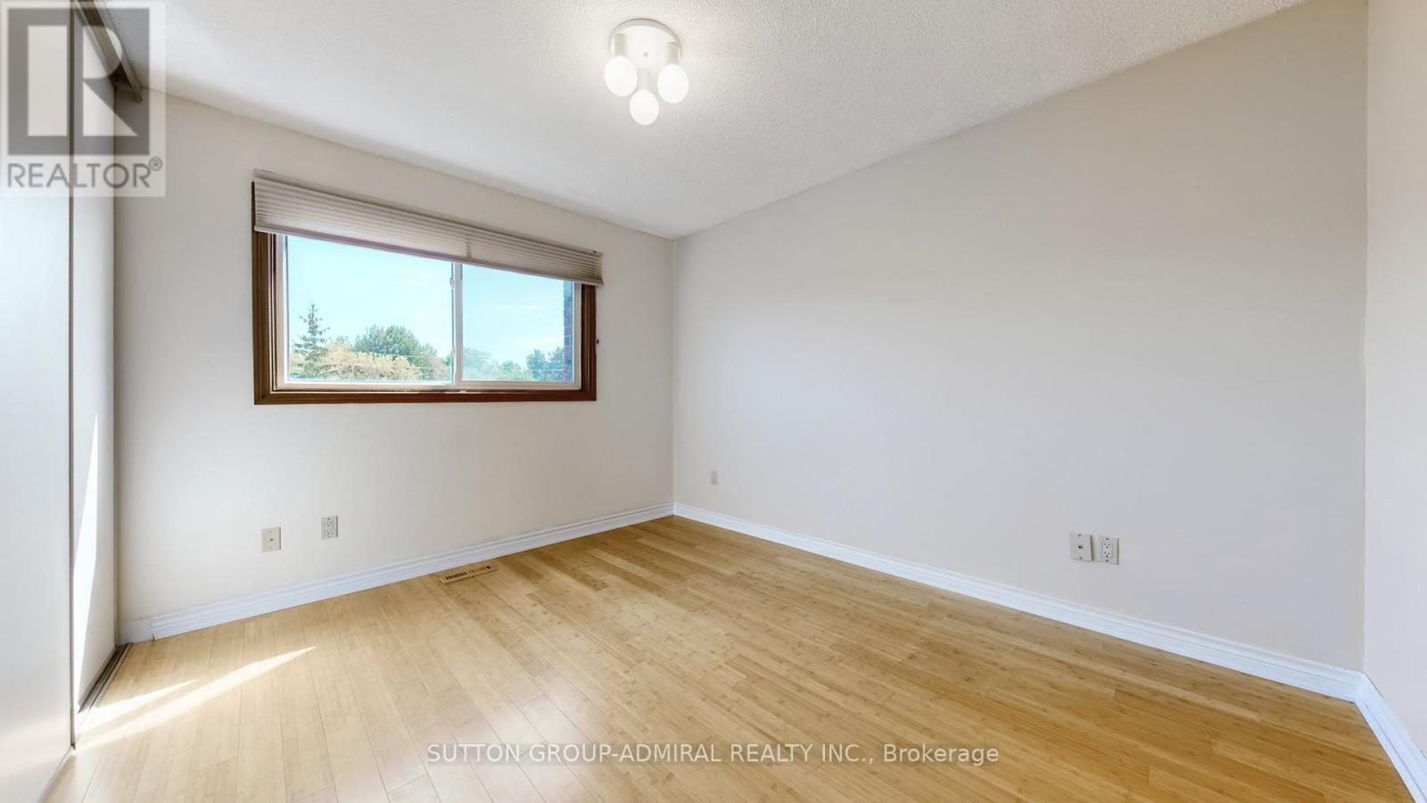 33 Carnival Court, Toronto (Westminster-Branson), Ontario  M2R 3T7 - Photo 35 - C12390727