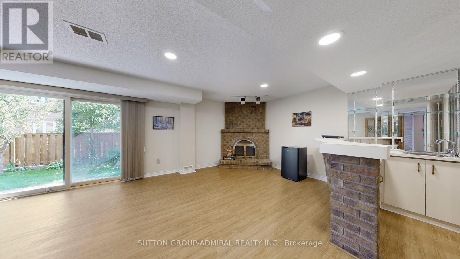33 Carnival Court, Toronto (Westminster-Branson), Ontario  M2R 3T7 - Photo 40 - C12390727