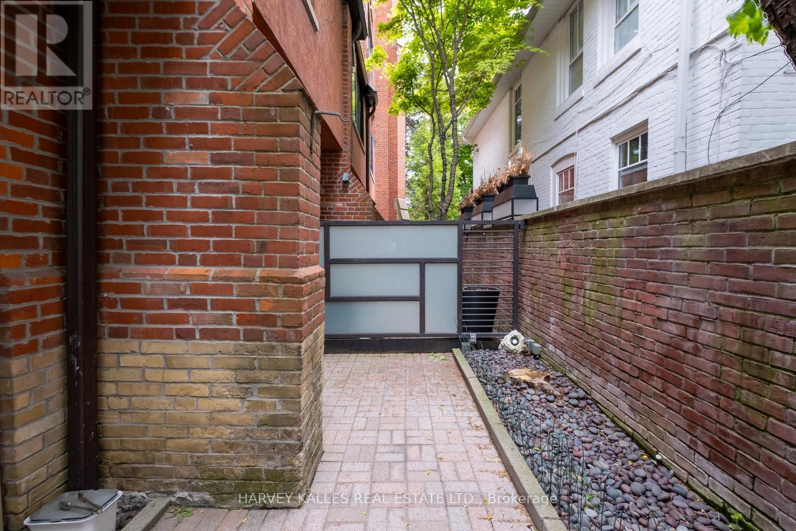3 - 12 Macpherson Avenue, Toronto, Ontario  M5R 1W8 - Photo 46 - C12390736