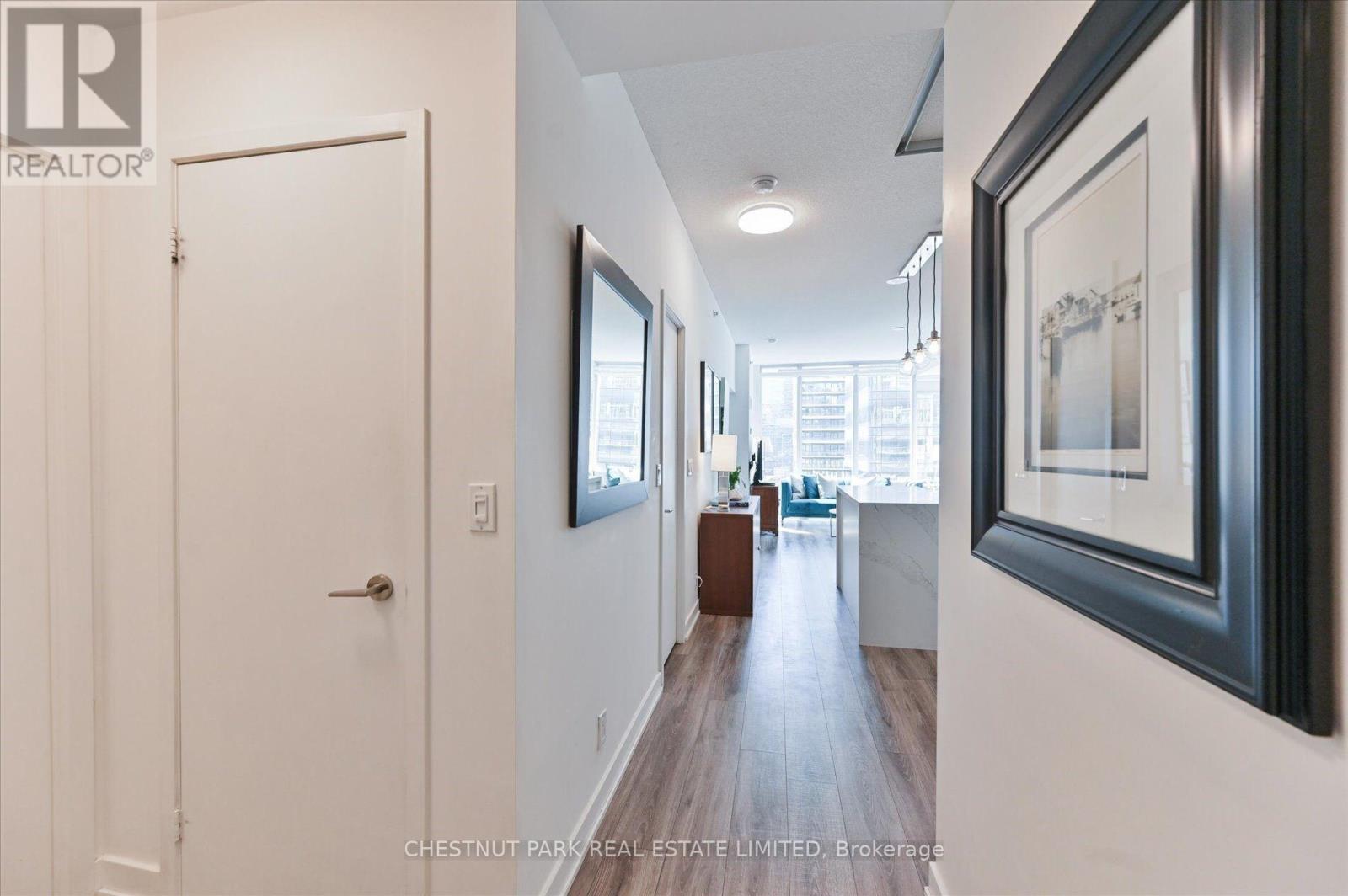 1020 - 21 Nelson Street, Toronto, Ontario  M5V 3H9 - Photo 11 - C12390741