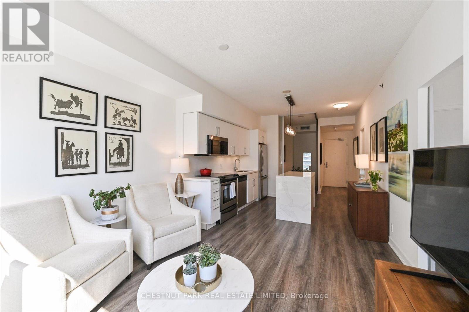 1020 - 21 Nelson Street, Toronto, Ontario  M5V 3H9 - Photo 6 - C12390741