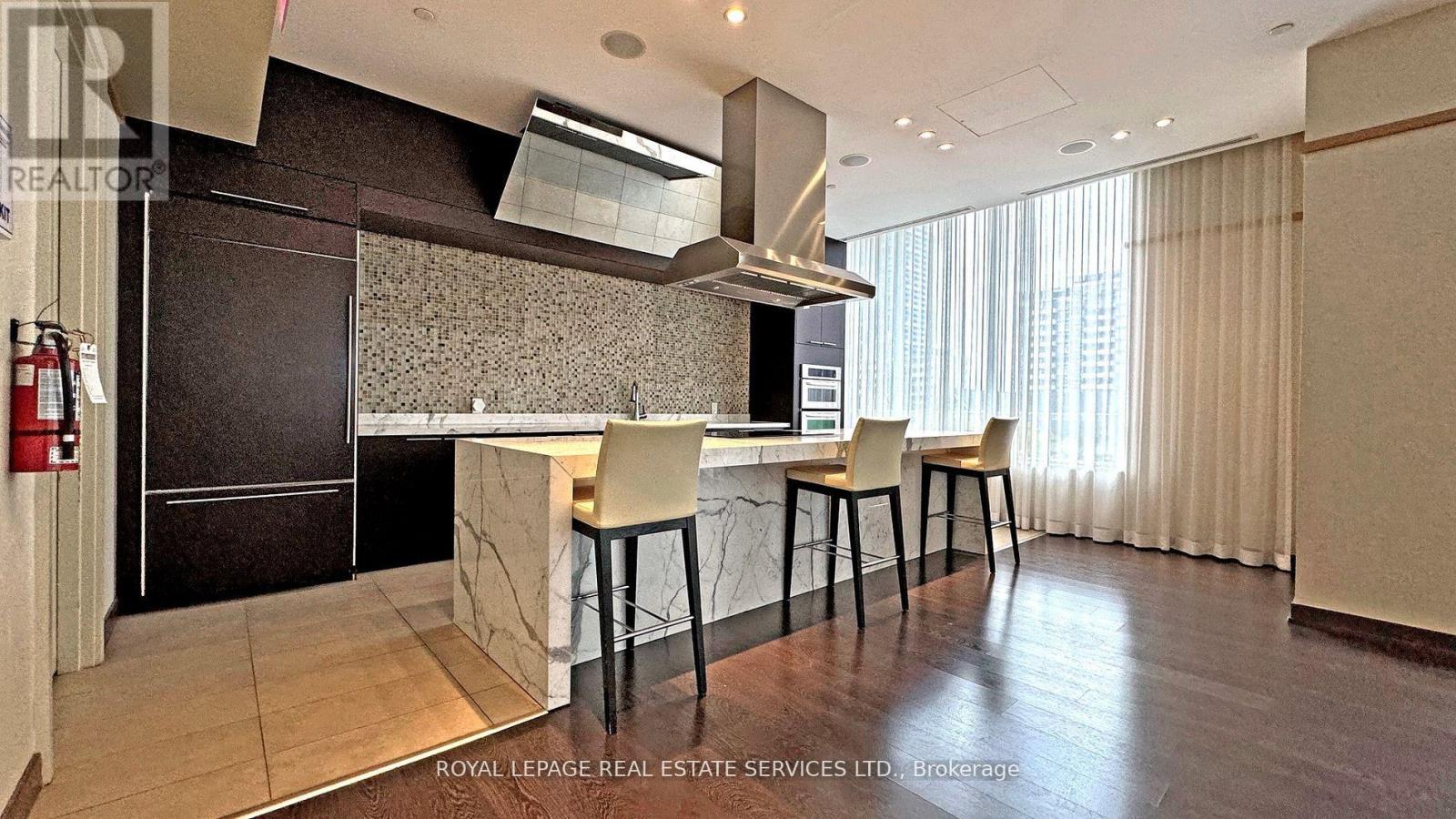 1806 - 25 Broadway Avenue, Toronto, Ontario  M4P 1T7 - Photo 22 - C12390751