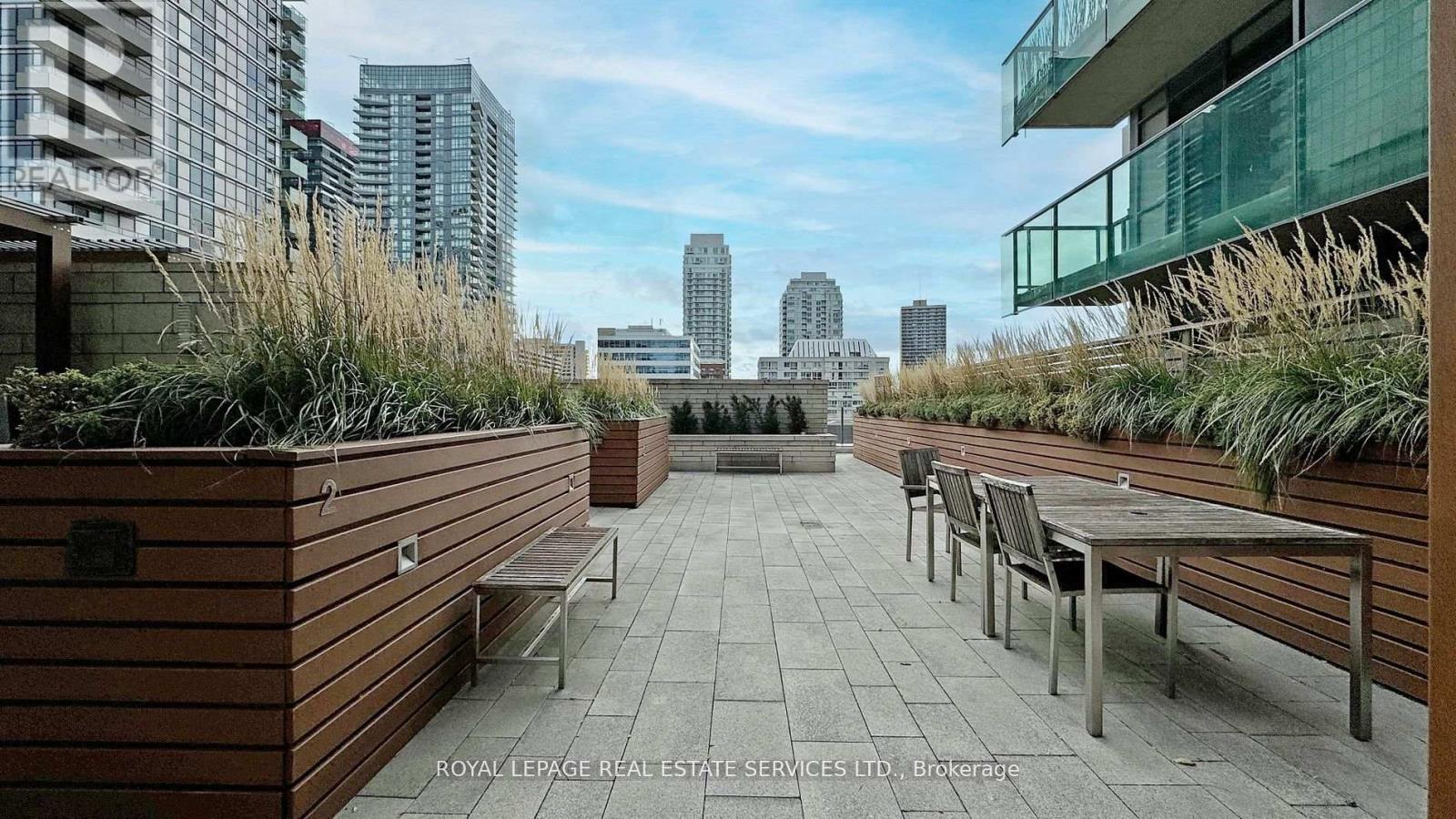 1806 - 25 Broadway Avenue, Toronto, Ontario  M4P 1T7 - Photo 27 - C12390751