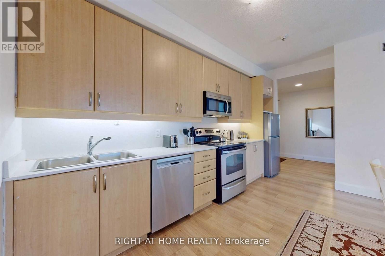 301 - 222 Finch Avenue W, Toronto, Ontario  M2R 1M6 - Photo 8 - C12390794