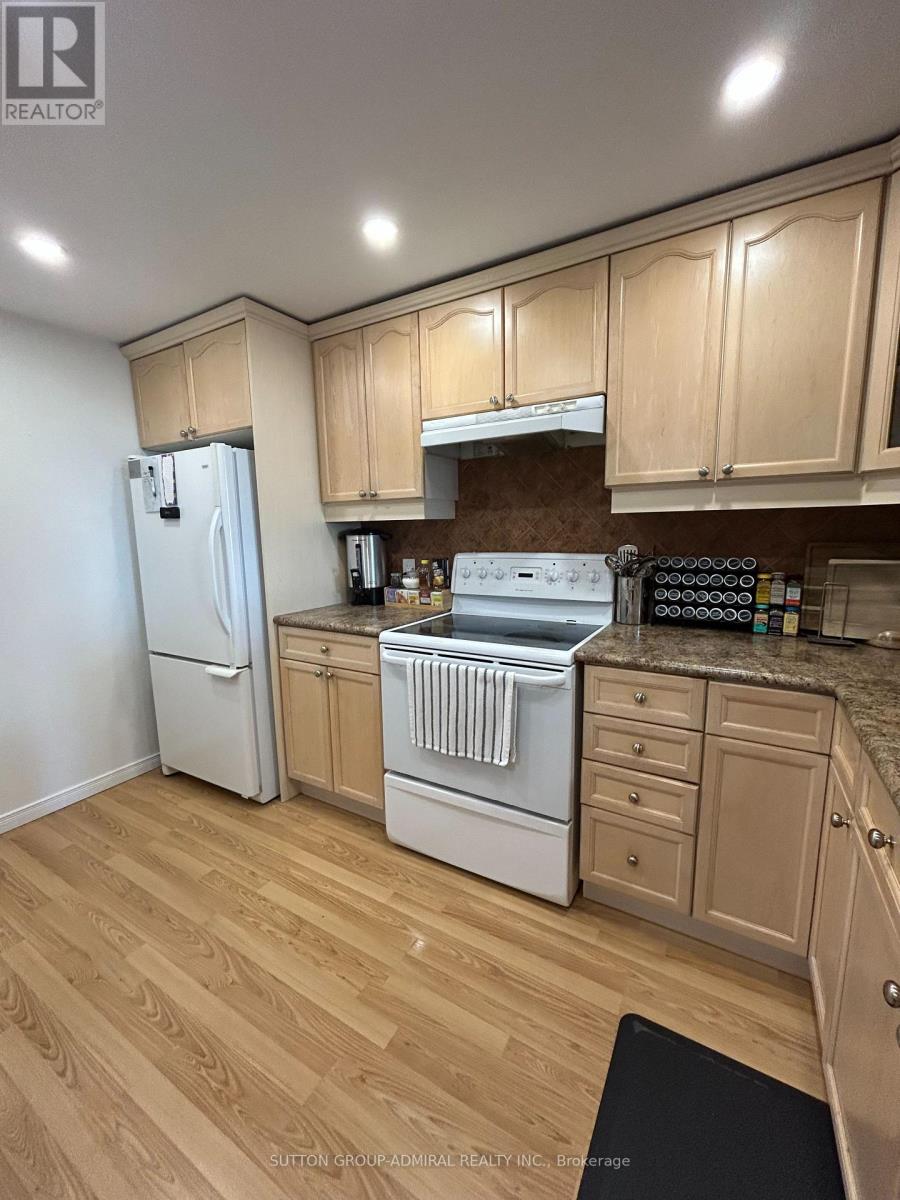 909 - 1101 Steeles Avenue W, Toronto, Ontario  M2R 3W5 - Photo 6 - C12390802