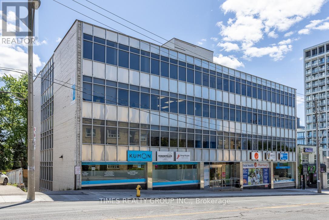 400 - 801 Eglinton Avenue W, Toronto, Ontario  M5N 1E3 - Photo 2 - C12390854