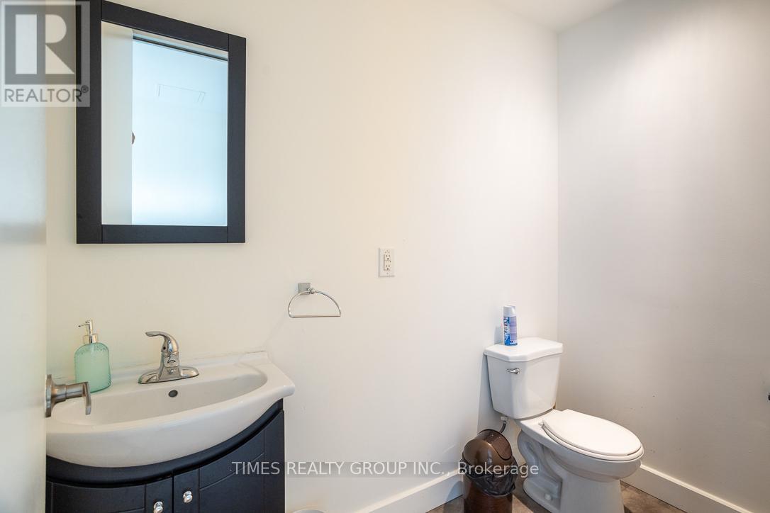 400 - 801 Eglinton Avenue W, Toronto, Ontario  M5N 1E3 - Photo 21 - C12390854