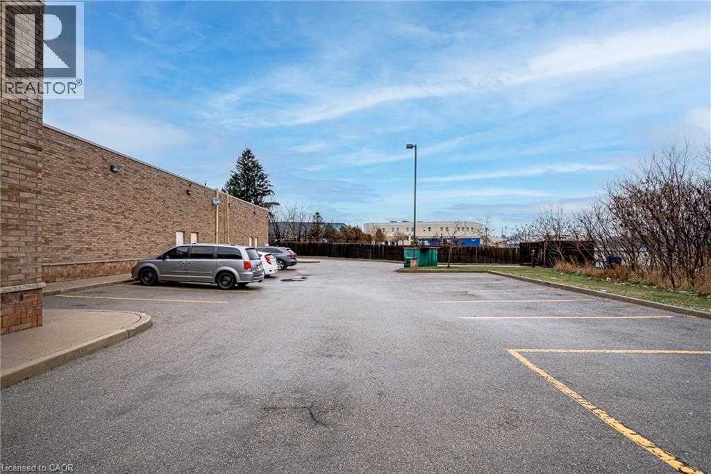 1172 Wilson Street W Unit# 3, Ancaster, Ontario  L9G 3K9 - Photo 34 - 40767758