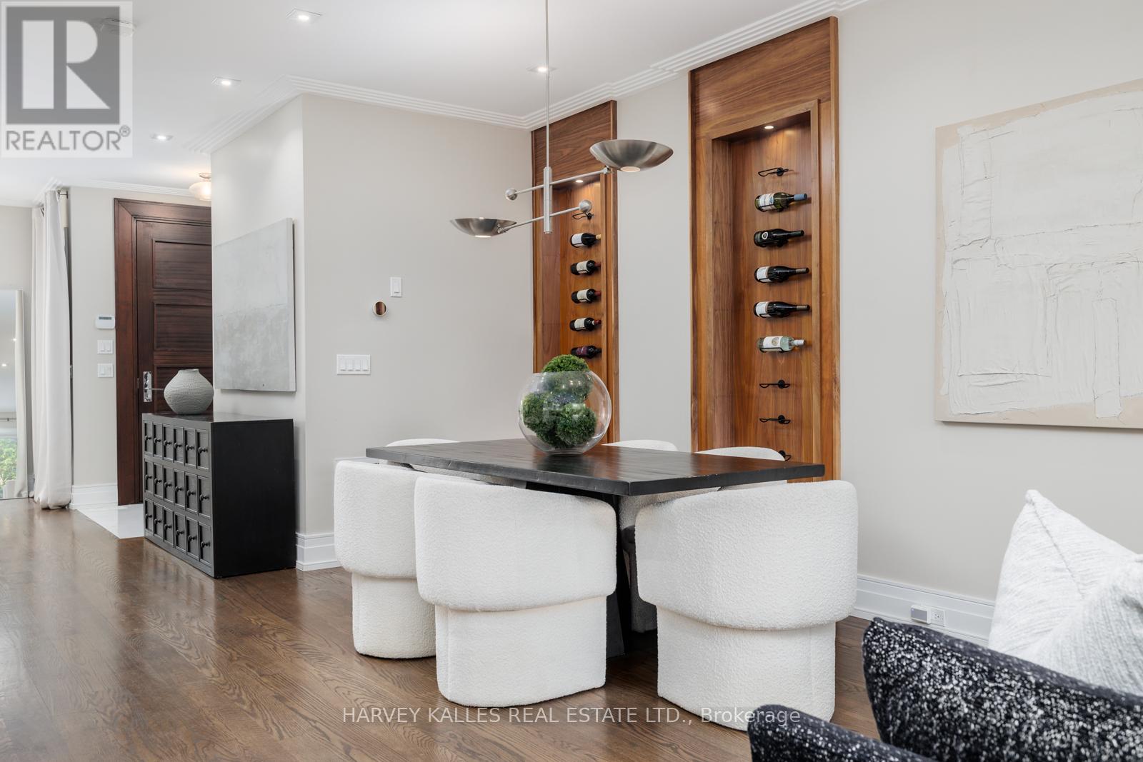 510 Donlands Avenue, Toronto, Ontario  M4J 3S7 - Photo 10 - E12390691