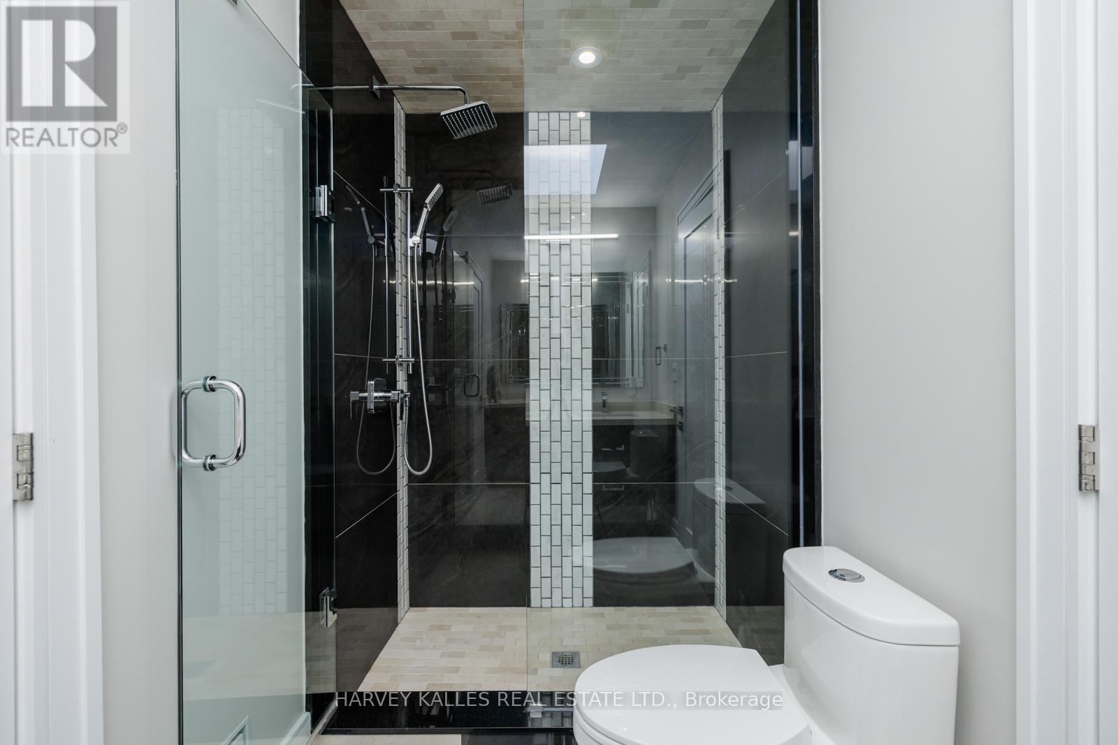 510 Donlands Avenue, Toronto, Ontario  M4J 3S7 - Photo 27 - E12390691