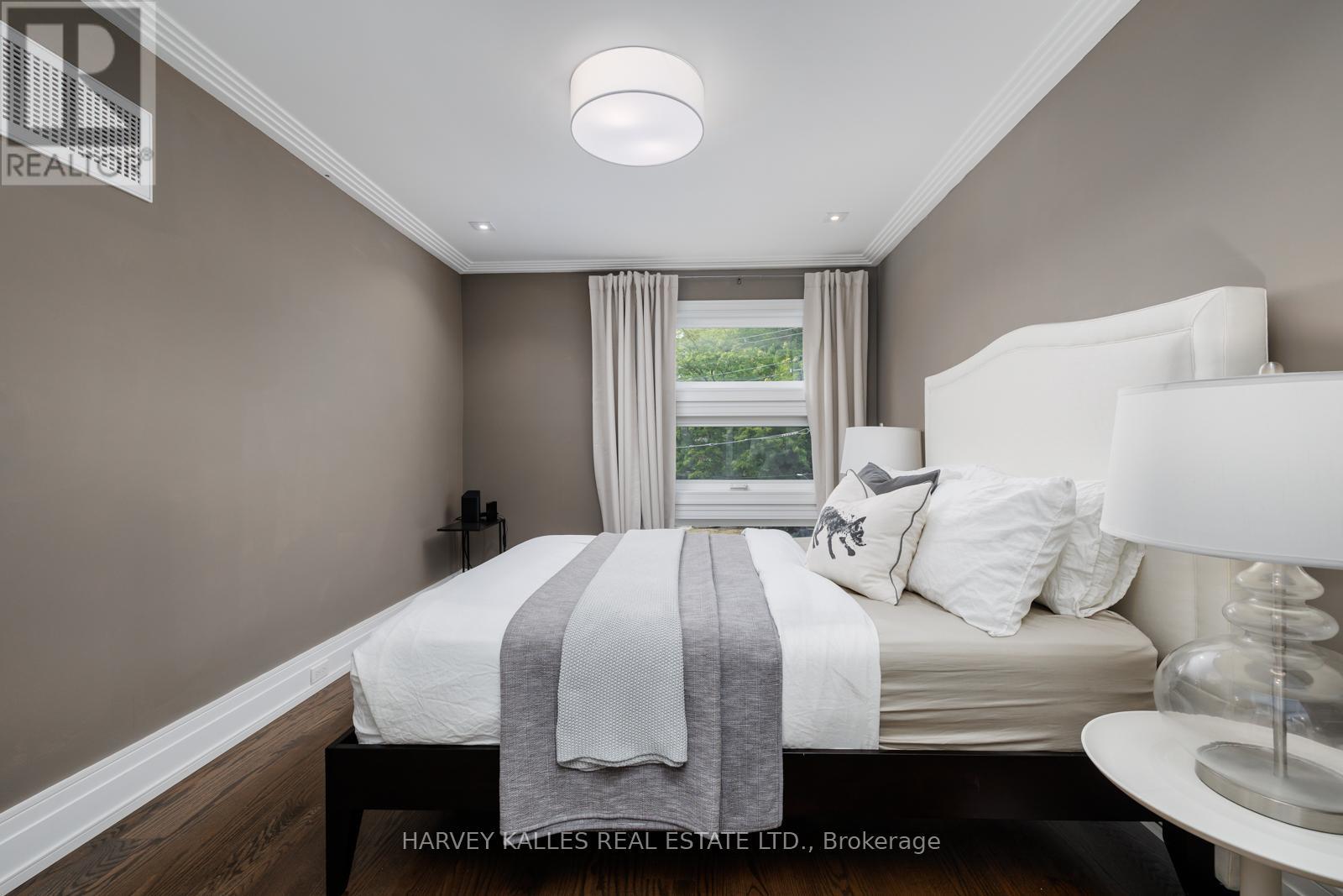 510 Donlands Avenue, Toronto, Ontario  M4J 3S7 - Photo 28 - E12390691