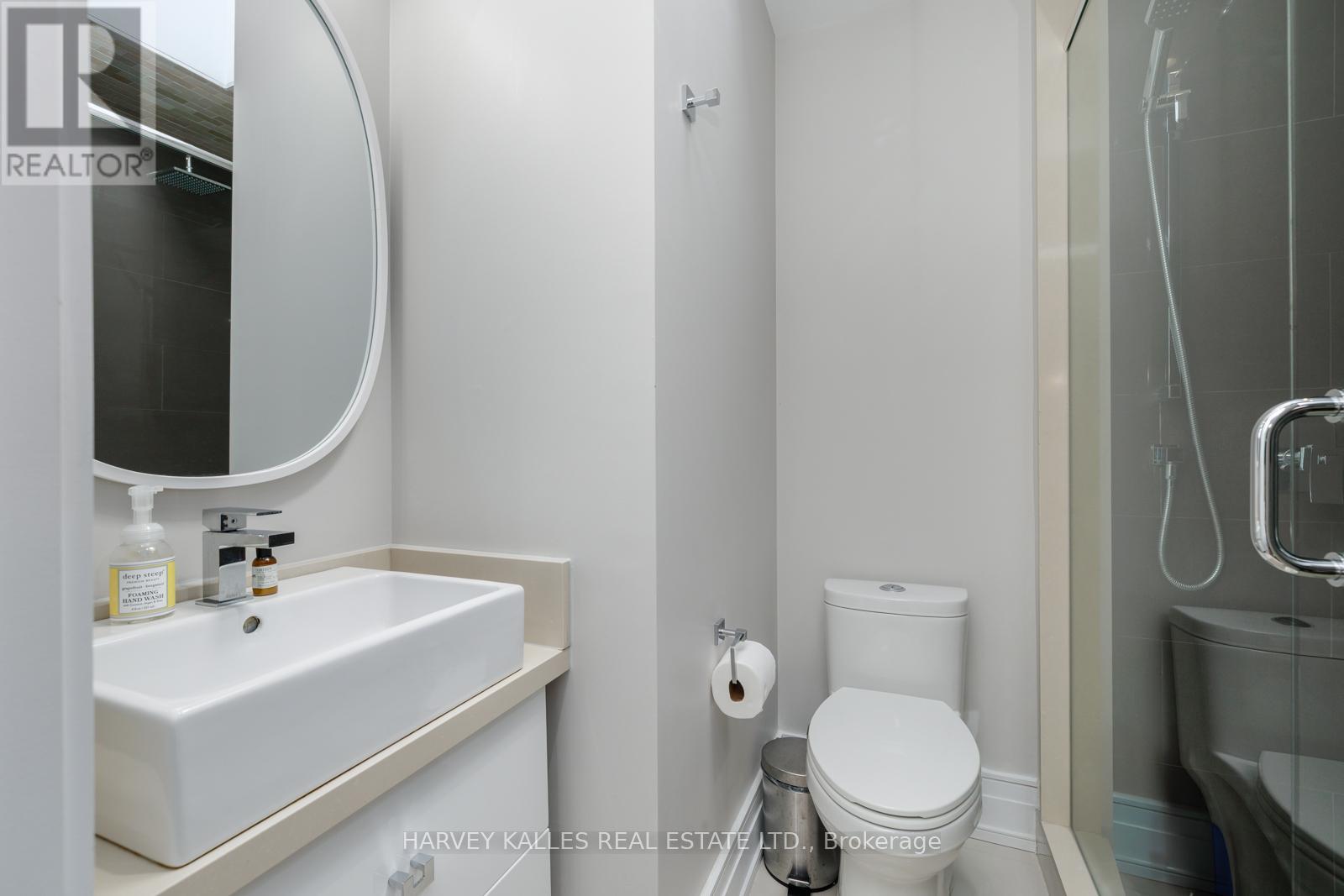 510 Donlands Avenue, Toronto, Ontario  M4J 3S7 - Photo 30 - E12390691
