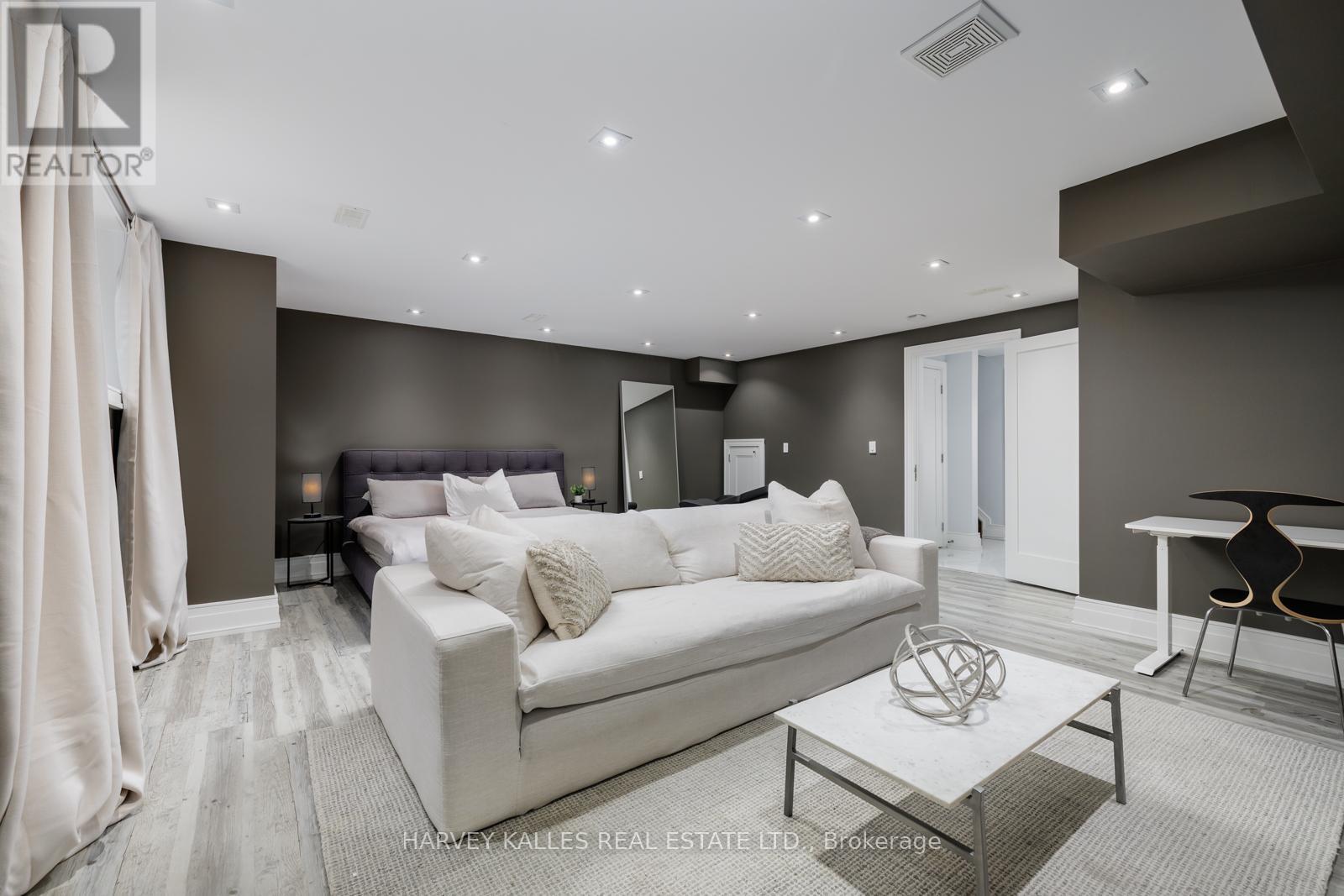 510 Donlands Avenue, Toronto, Ontario  M4J 3S7 - Photo 36 - E12390691