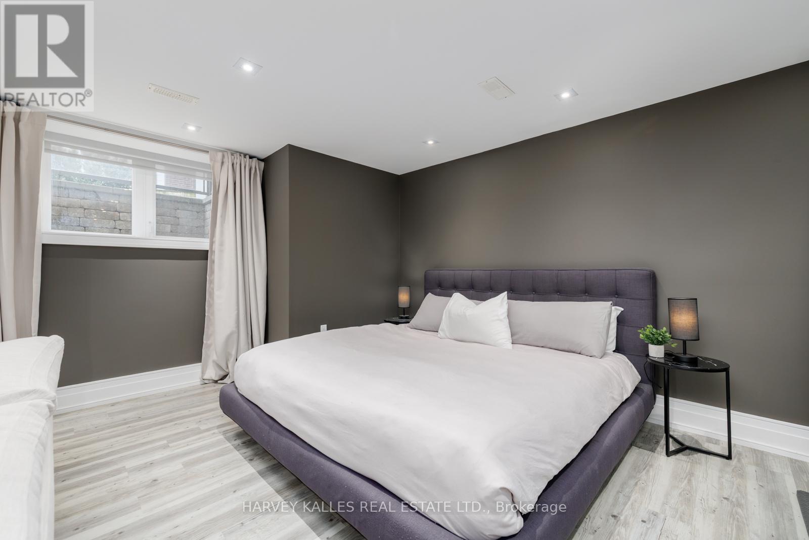510 Donlands Avenue, Toronto, Ontario  M4J 3S7 - Photo 37 - E12390691