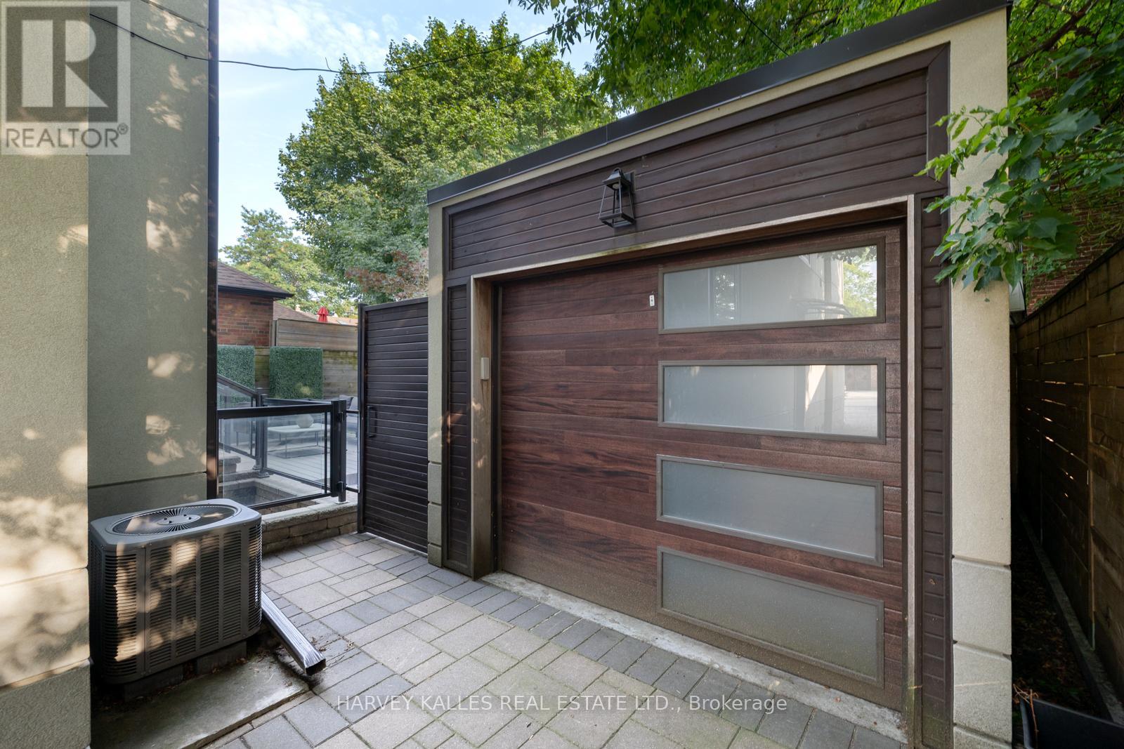 510 Donlands Avenue, Toronto, Ontario  M4J 3S7 - Photo 40 - E12390691