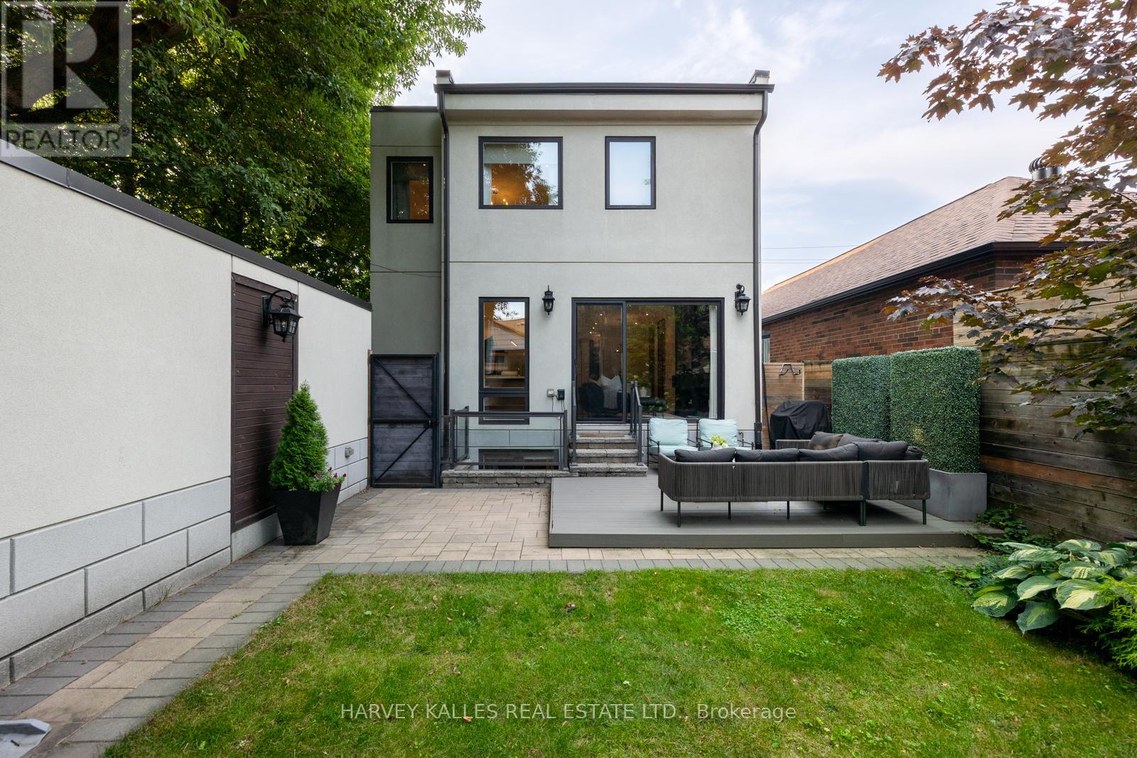 510 Donlands Avenue, Toronto, Ontario  M4J 3S7 - Photo 41 - E12390691