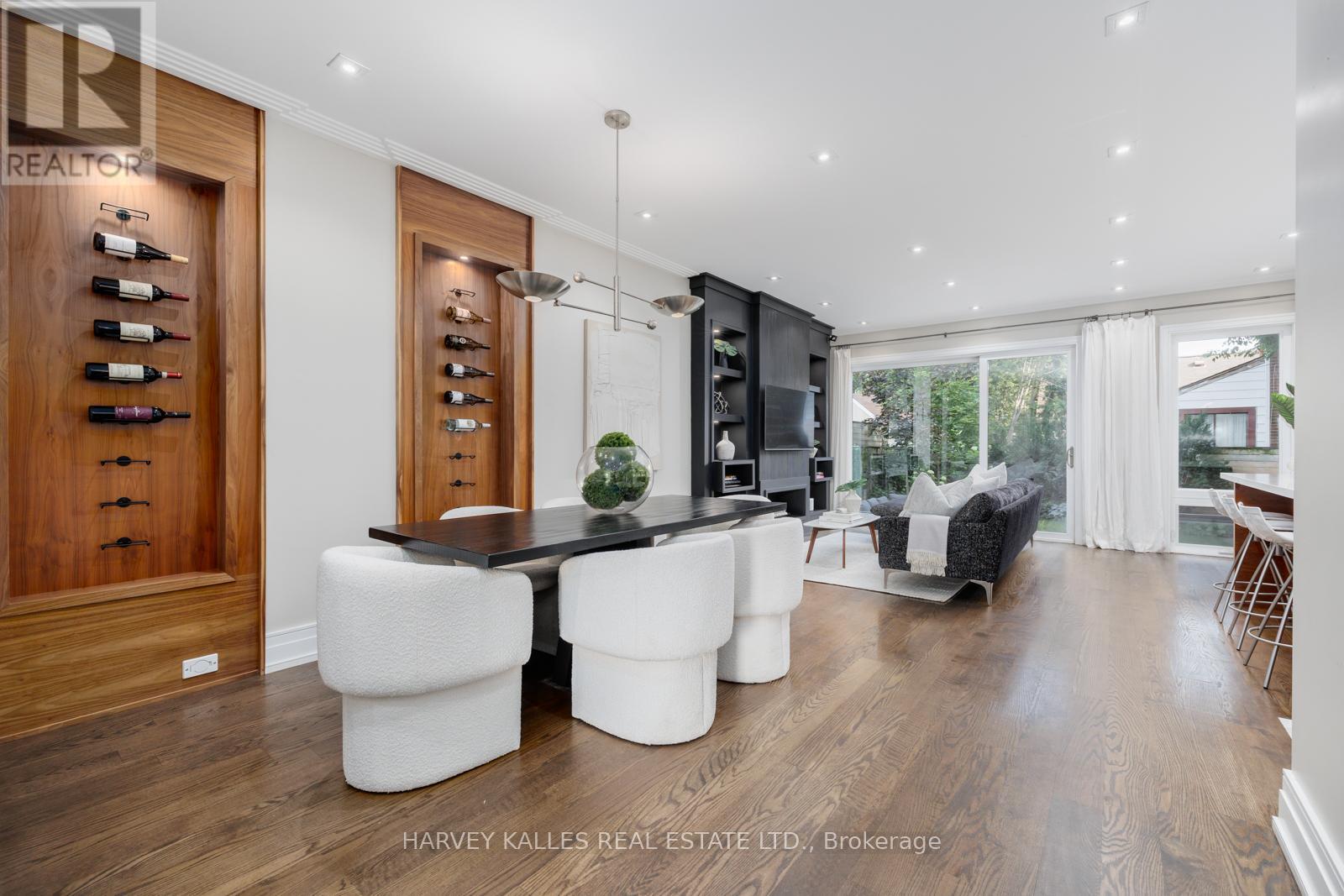 510 Donlands Avenue, Toronto, Ontario  M4J 3S7 - Photo 9 - E12390691
