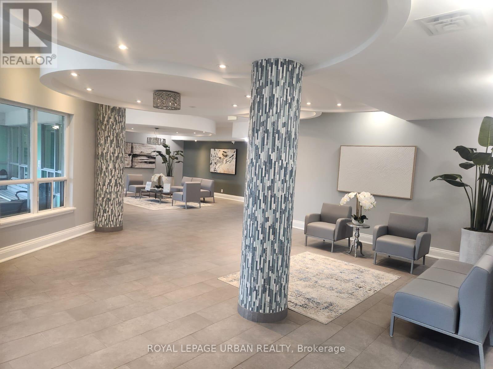 211 - 60 Fairfax Crescent, Toronto, Ontario  M1L 0E1 - Photo 4 - E12390744