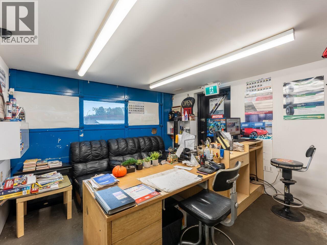 436 Rousseau Street, New Westminster, British Columbia  V3L 3R3 - Photo 11 - C8072014