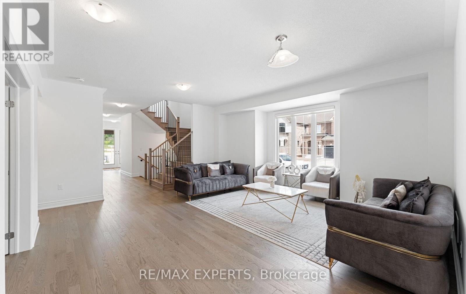 84 Culbert Road, Bradford West Gwillimbury (Bradford), Ontario  L3Z 4P4 - Photo 13 - N12390833