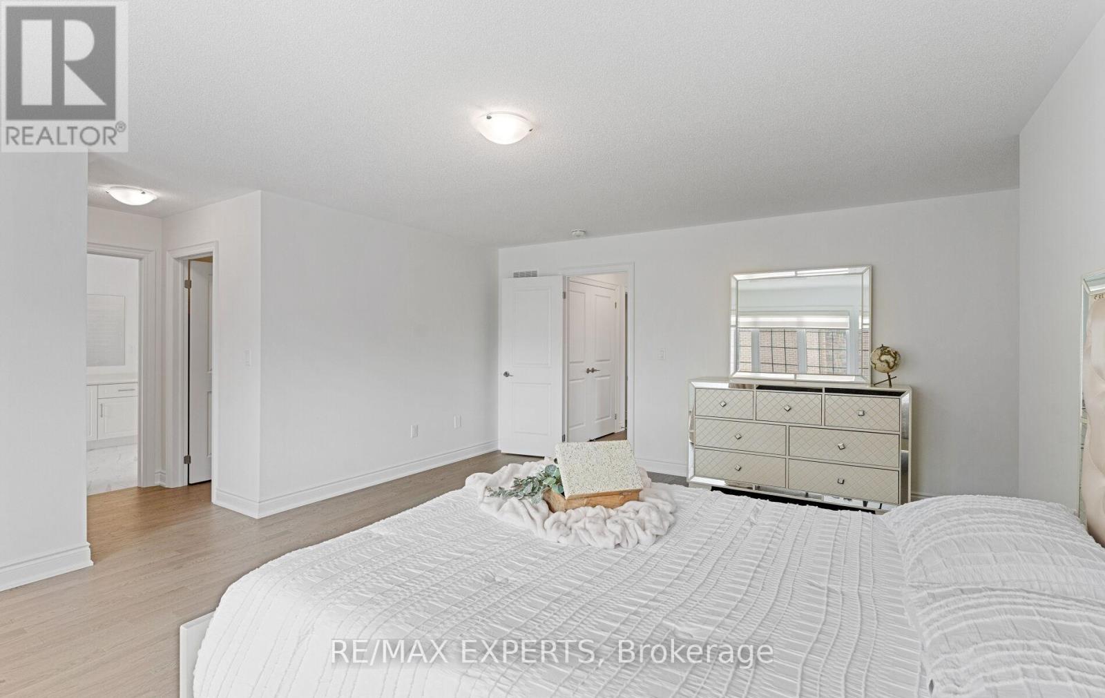 84 Culbert Road, Bradford West Gwillimbury (Bradford), Ontario  L3Z 4P4 - Photo 28 - N12390833