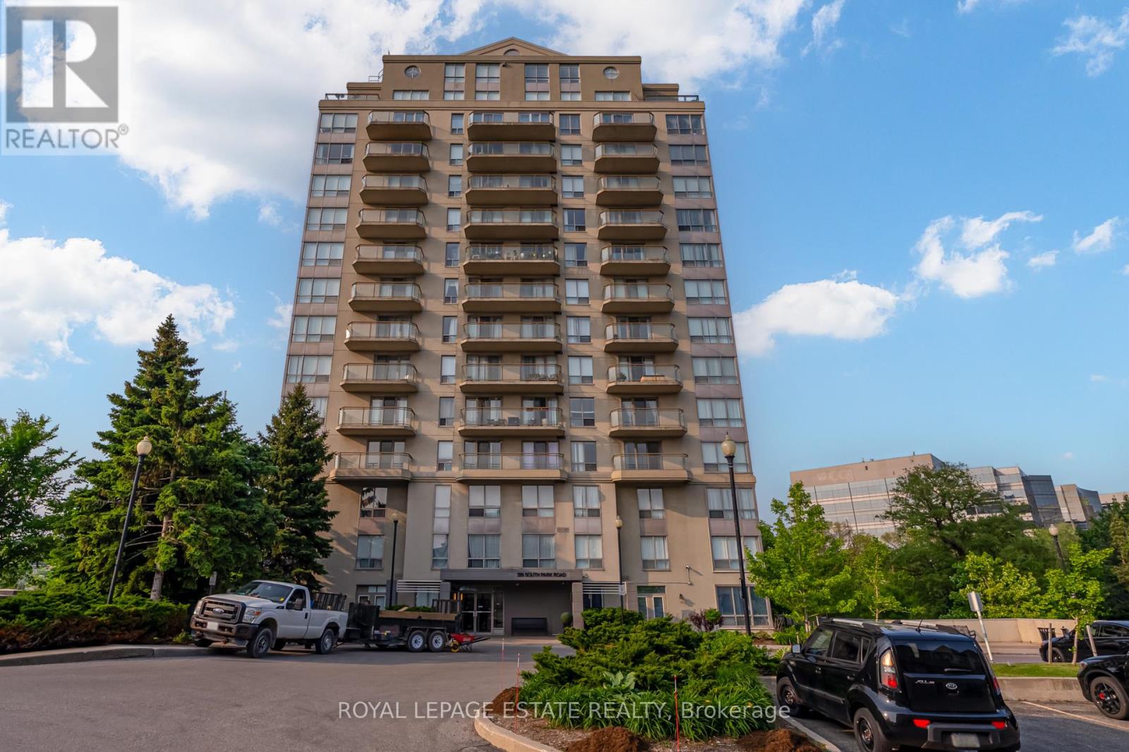 806 - 399 South Park Road, Markham (Commerce Valley), Ontario  L3T 7W6 - Photo 1 - N12390846