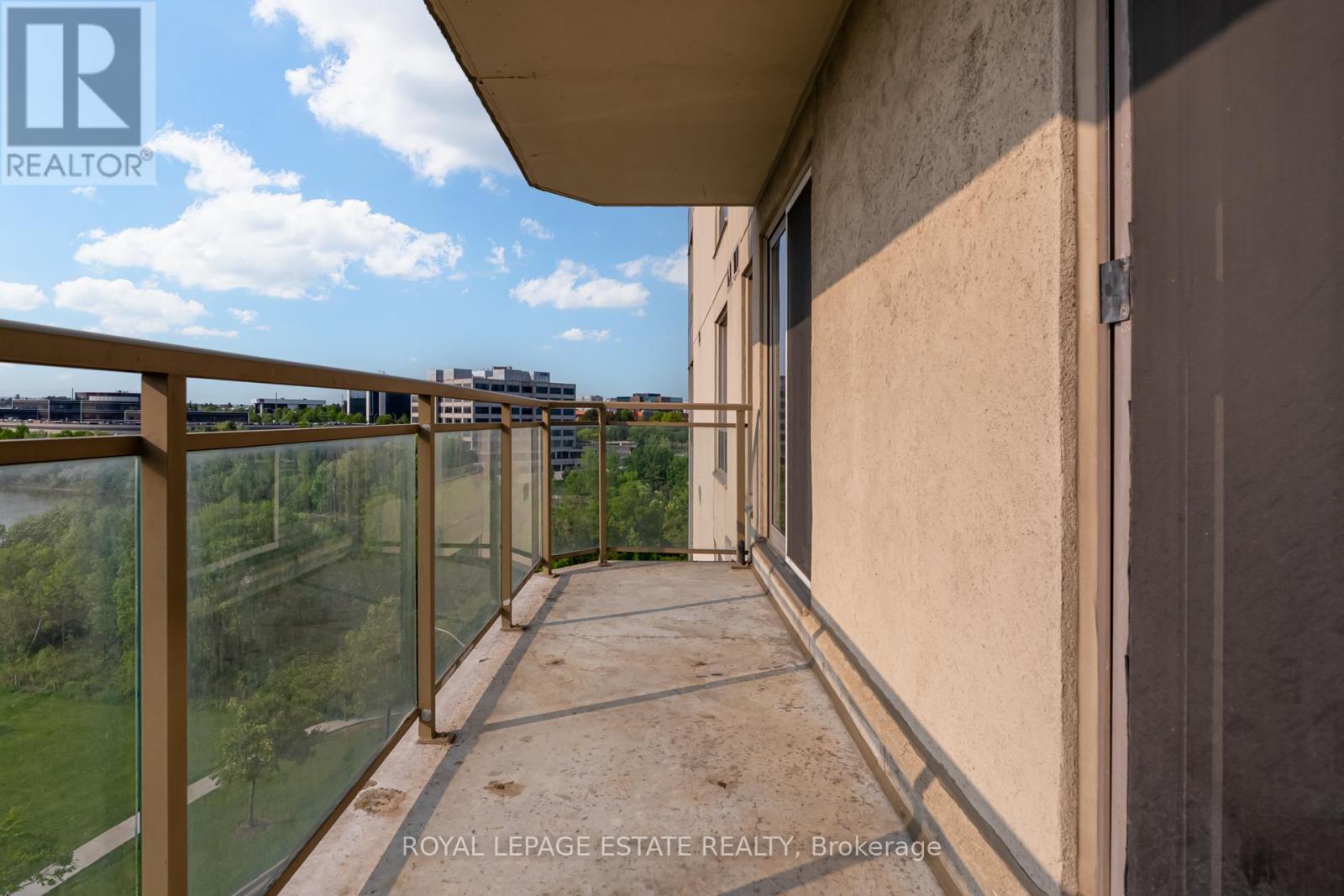 806 - 399 South Park Road, Markham (Commerce Valley), Ontario  L3T 7W6 - Photo 18 - N12390846
