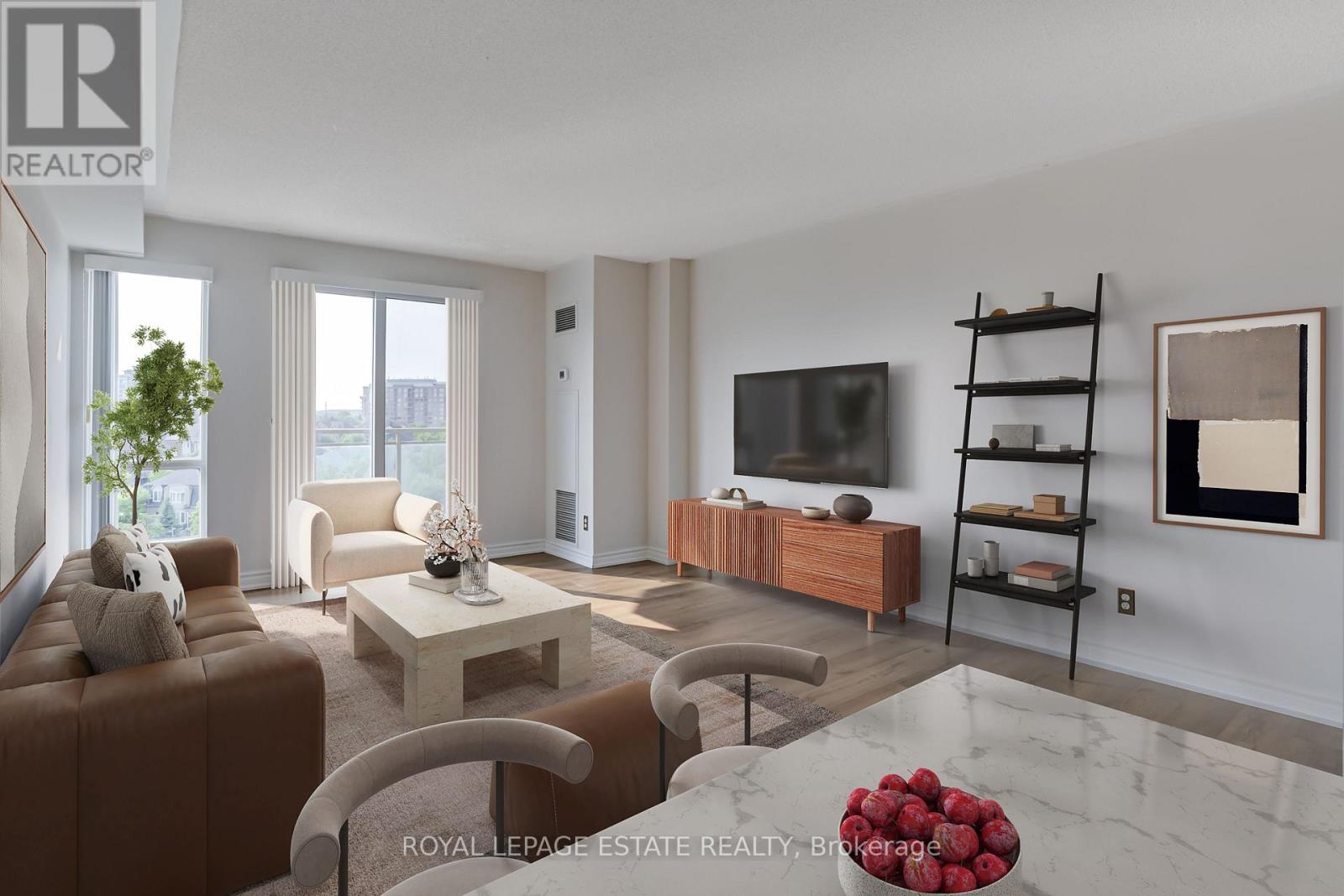 806 - 399 South Park Road, Markham (Commerce Valley), Ontario  L3T 7W6 - Photo 2 - N12390846