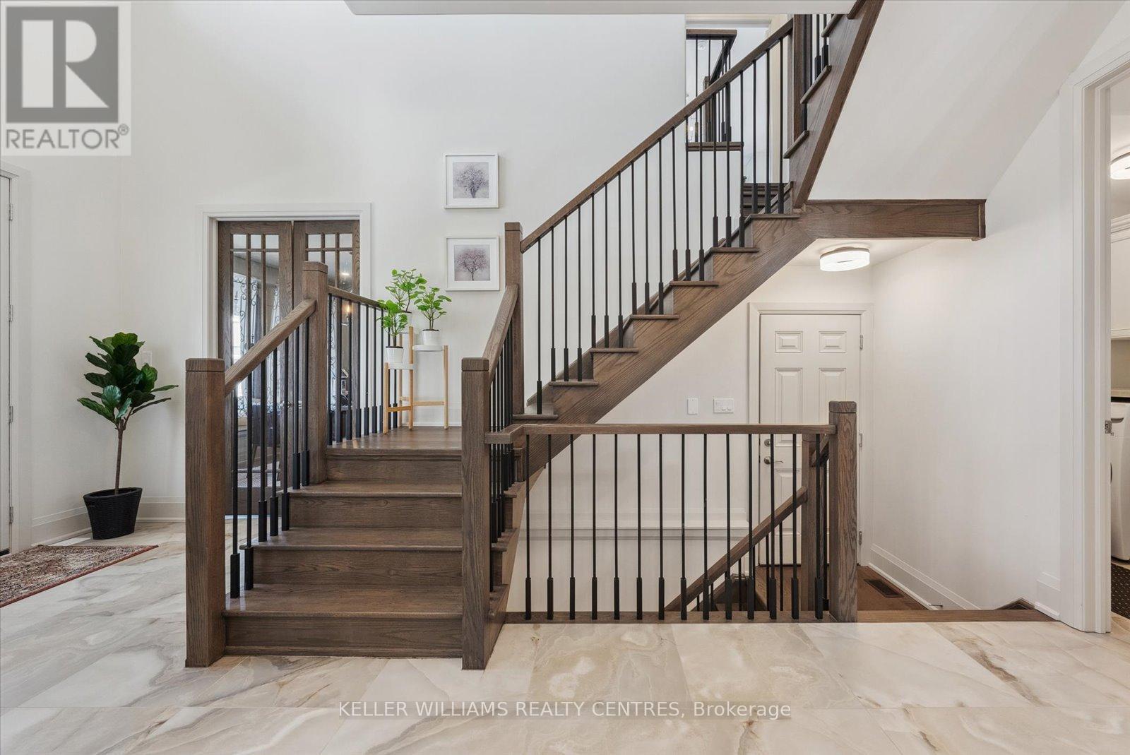 51 Wood Crescent, Essa, Ontario  L3W 0M5 - Photo 11 - N12390898