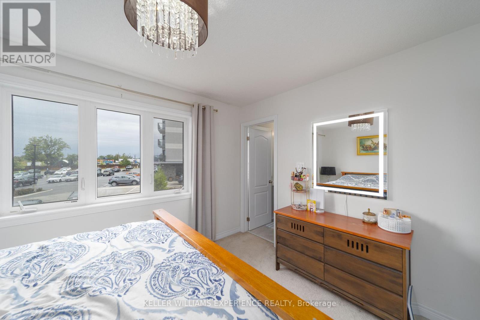 48 Snelgrove Crescent, Barrie, Ontario L4N 6R6 - Photo 14 - S12390735