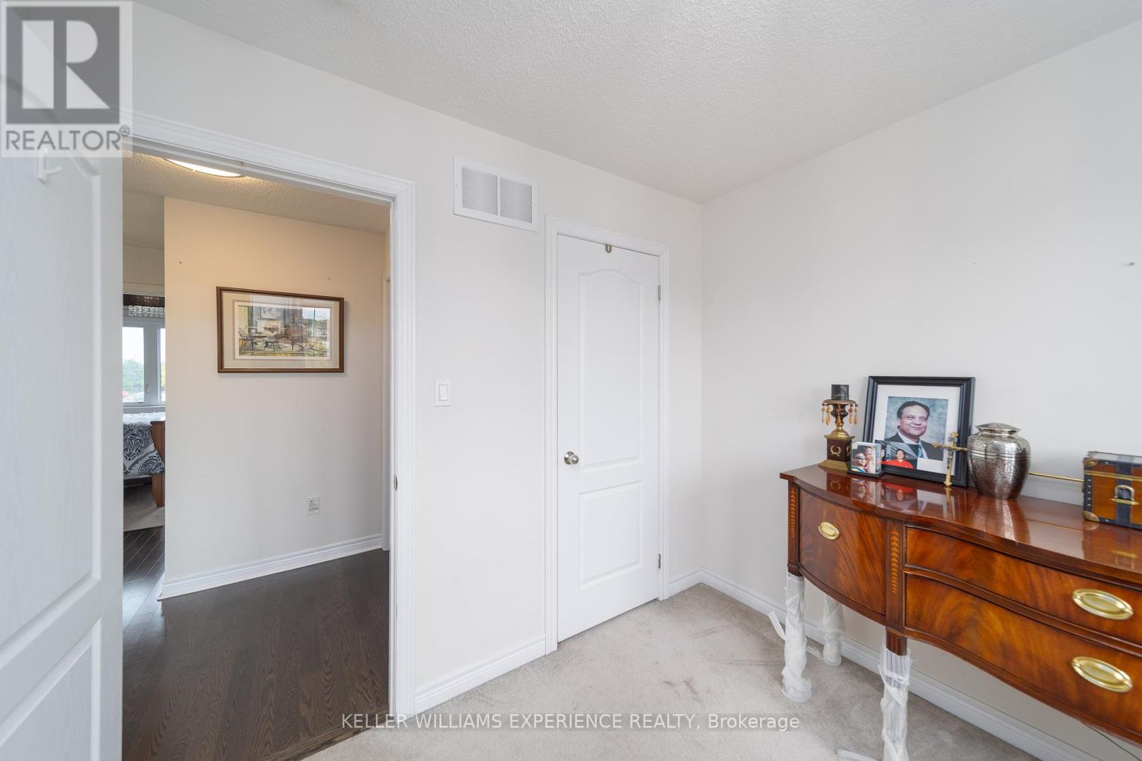 48 Snelgrove Crescent, Barrie, Ontario L4N 6R6 - Photo 19 - S12390735