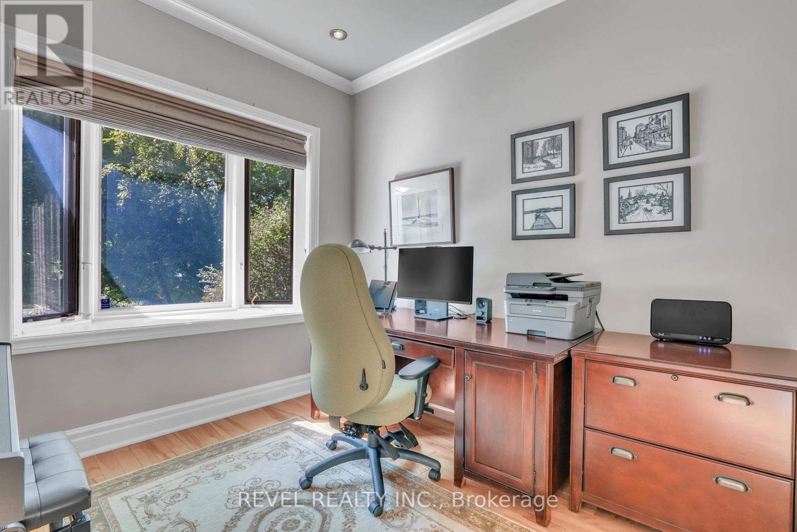 42 Dalton Street, Barrie, Ontario  L4N 1M3 - Photo 17 - S12390867