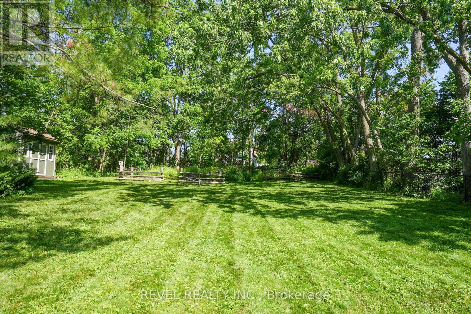 42 Dalton Street, Barrie, Ontario  L4N 1M3 - Photo 45 - S12390867