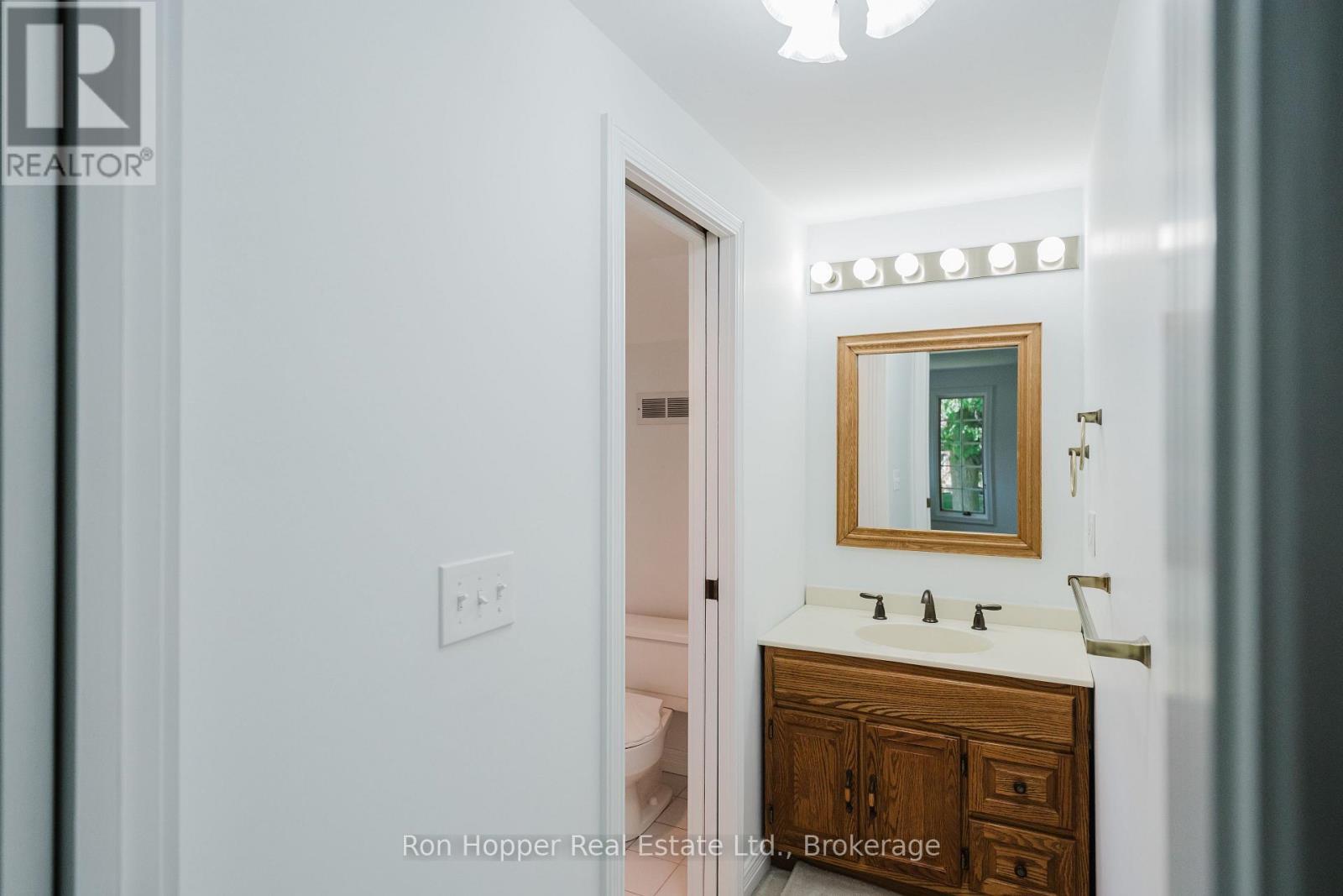 345 6th Avenue E, Owen Sound, Ontario  N4K 2T7 - Photo 13 - X12246466