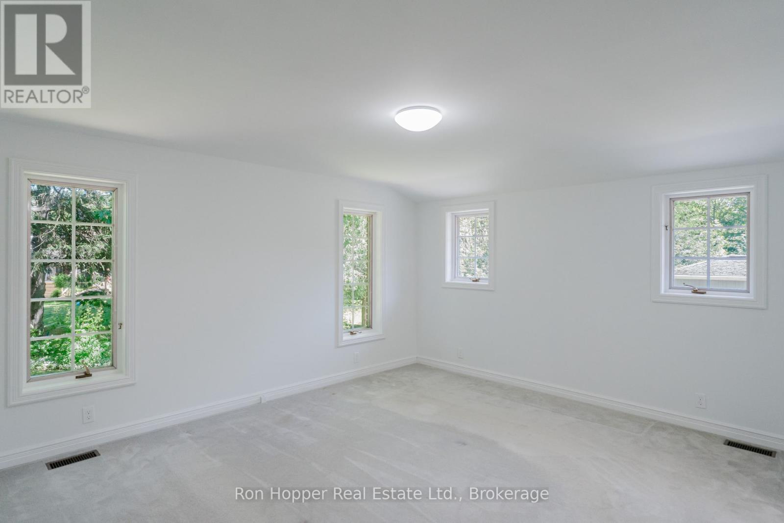 345 6th Avenue E, Owen Sound, Ontario  N4K 2T7 - Photo 11 - X12246466