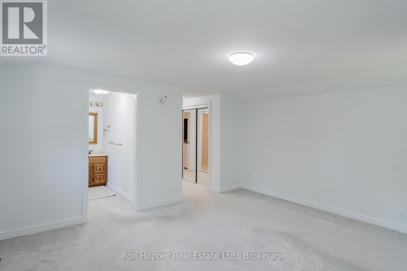 345 6th Avenue E, Owen Sound, Ontario  N4K 2T7 - Photo 12 - X12246466