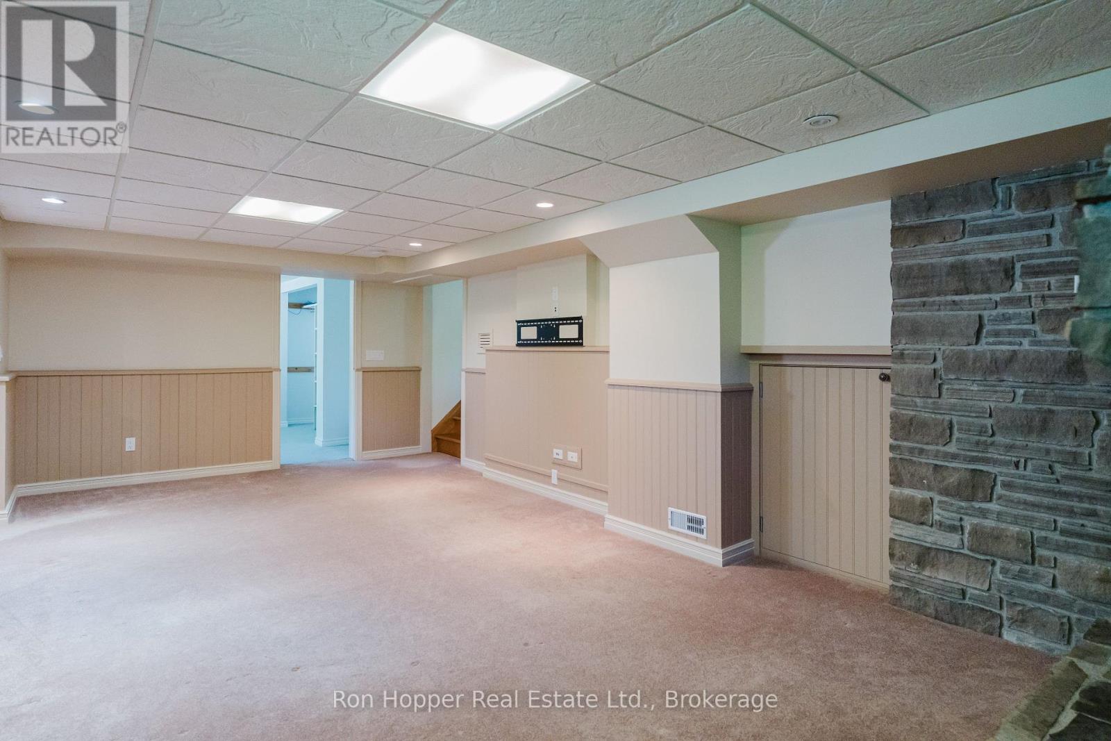 345 6th Avenue E, Owen Sound, Ontario  N4K 2T7 - Photo 19 - X12246466