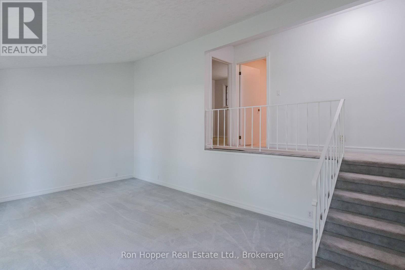 345 6th Avenue E, Owen Sound, Ontario  N4K 2T7 - Photo 6 - X12246466