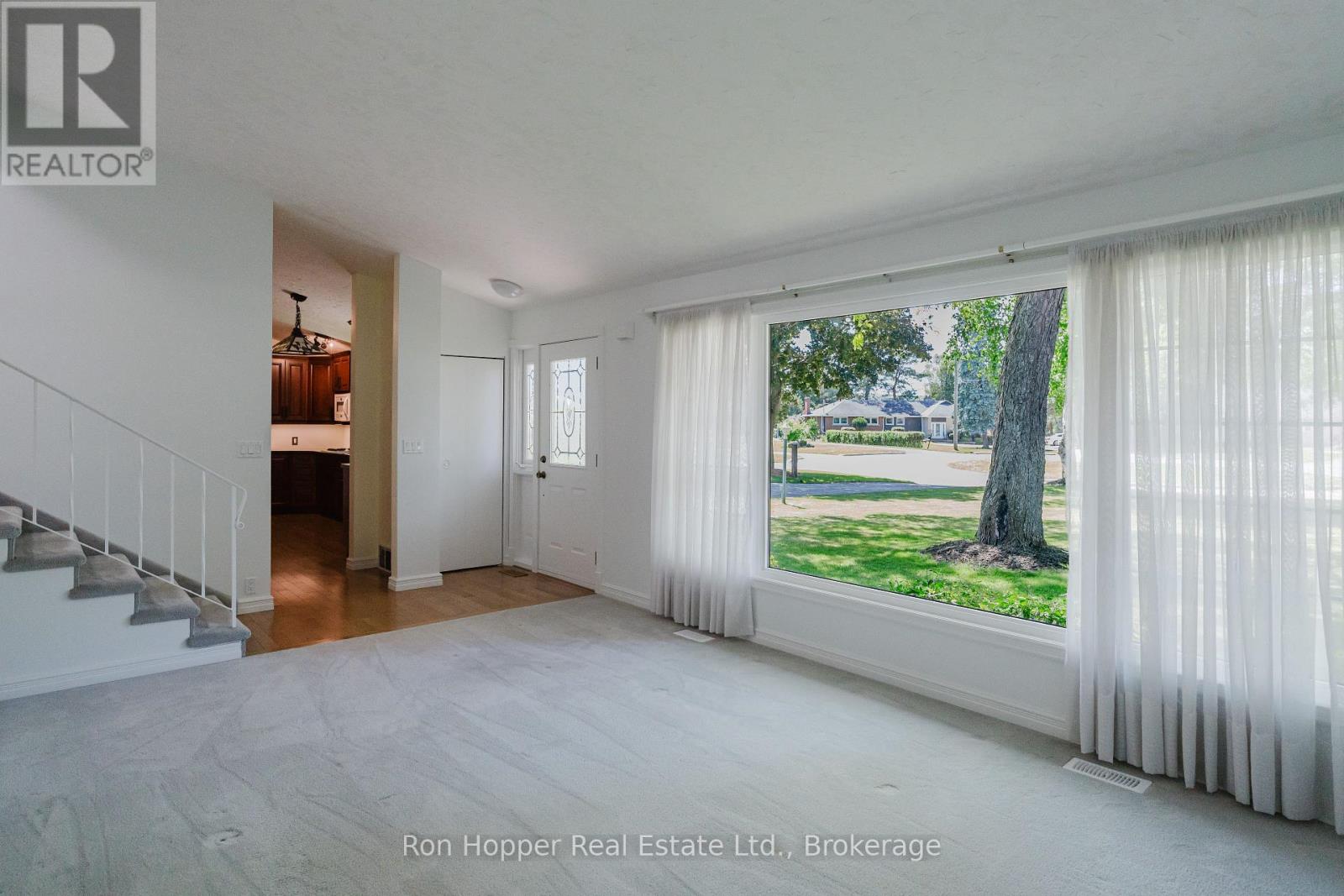 345 6th Avenue E, Owen Sound, Ontario  N4K 2T7 - Photo 8 - X12246466