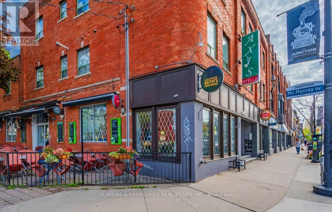 3048 Dundas Street W, Toronto (Junction Area), Ontario  M6P 1Z3 - Photo 4 - W12390799