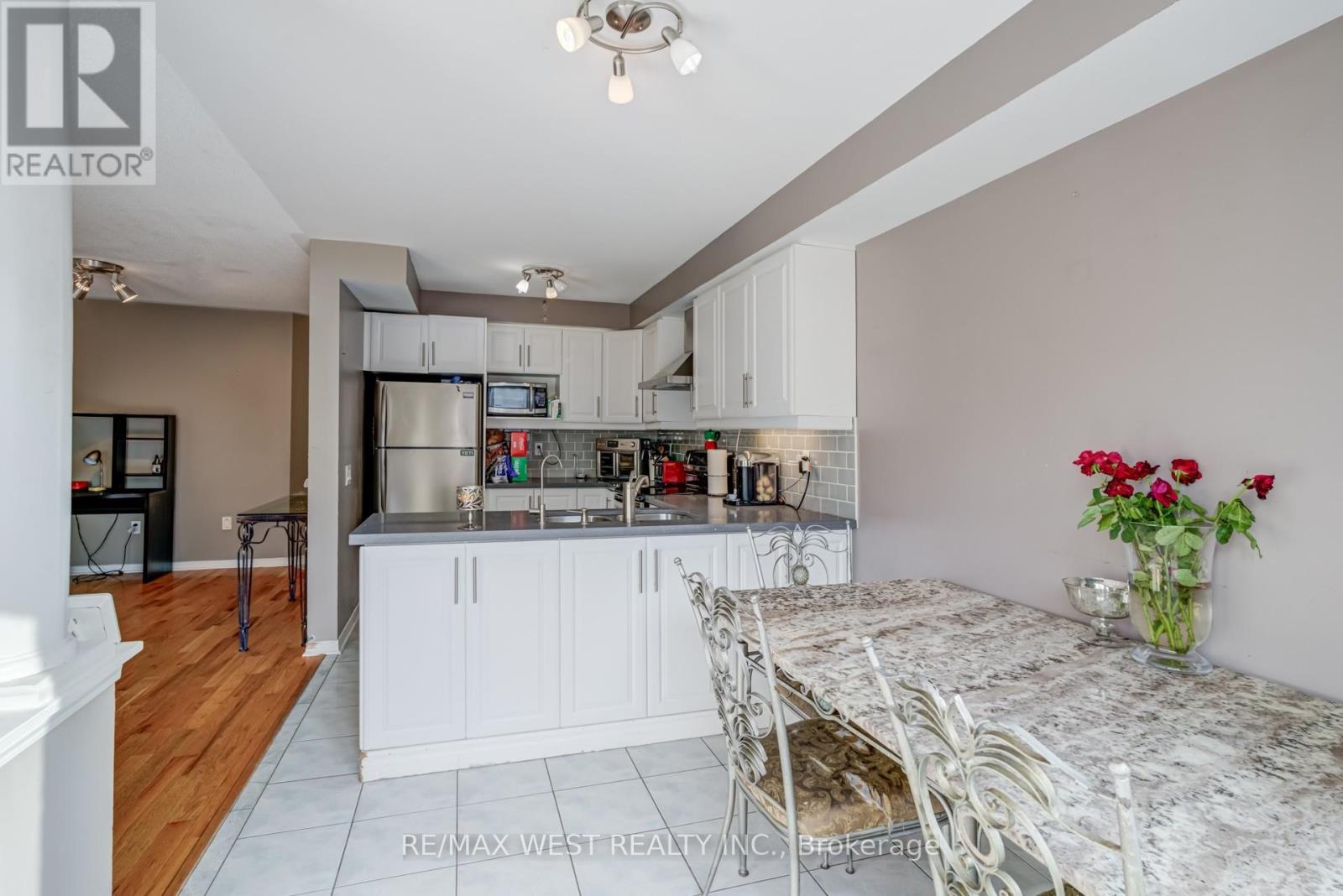 6 Mccreary Trail, Caledon, Ontario  L7E 2C8 - Photo 21 - W12390804