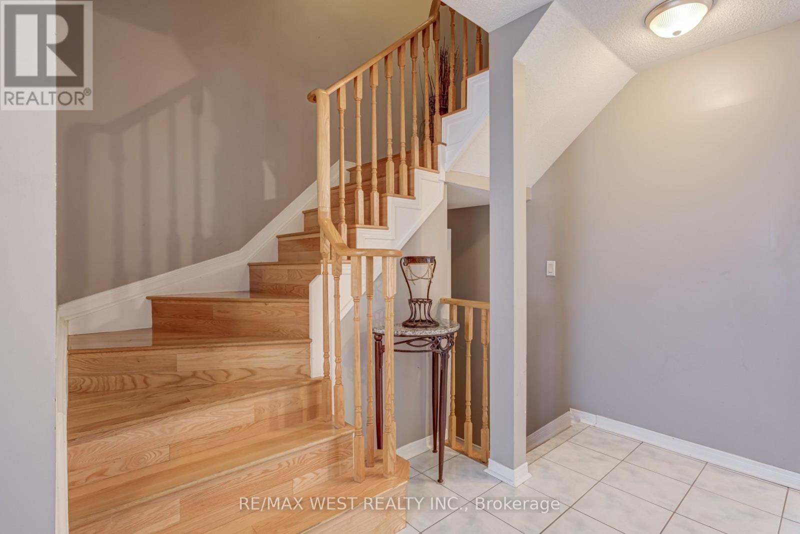 6 Mccreary Trail, Caledon, Ontario  L7E 2C8 - Photo 24 - W12390804
