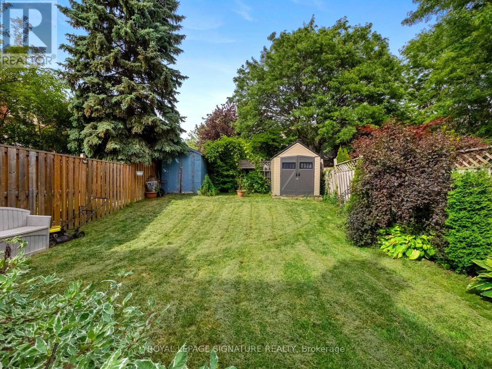 1558 Litchfield Road, Oakville, Ontario  L6H 5P3 - Photo 43 - W12390816