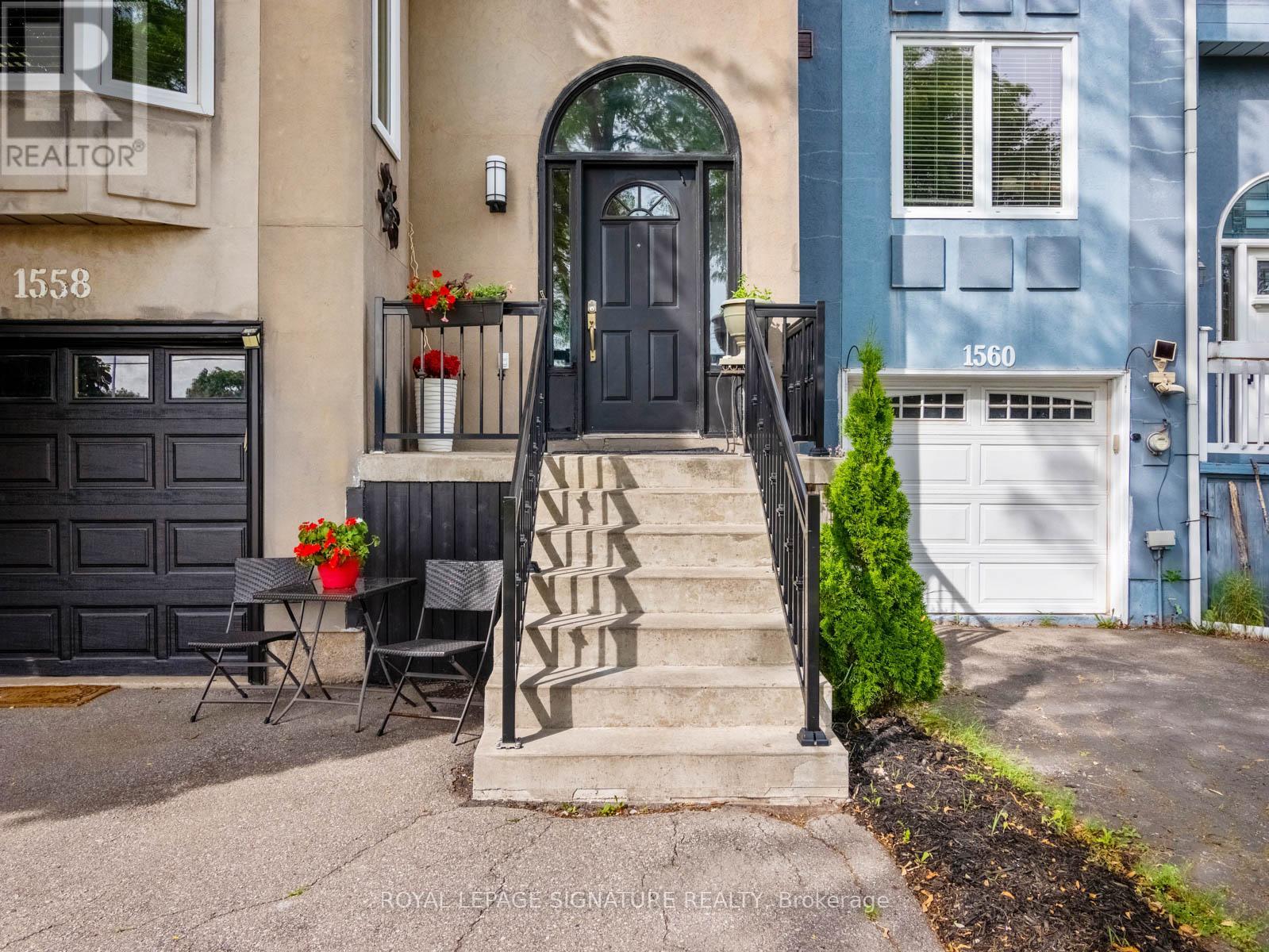 1558 Litchfield Road, Oakville, Ontario  L6H 5P3 - Photo 50 - W12390816
