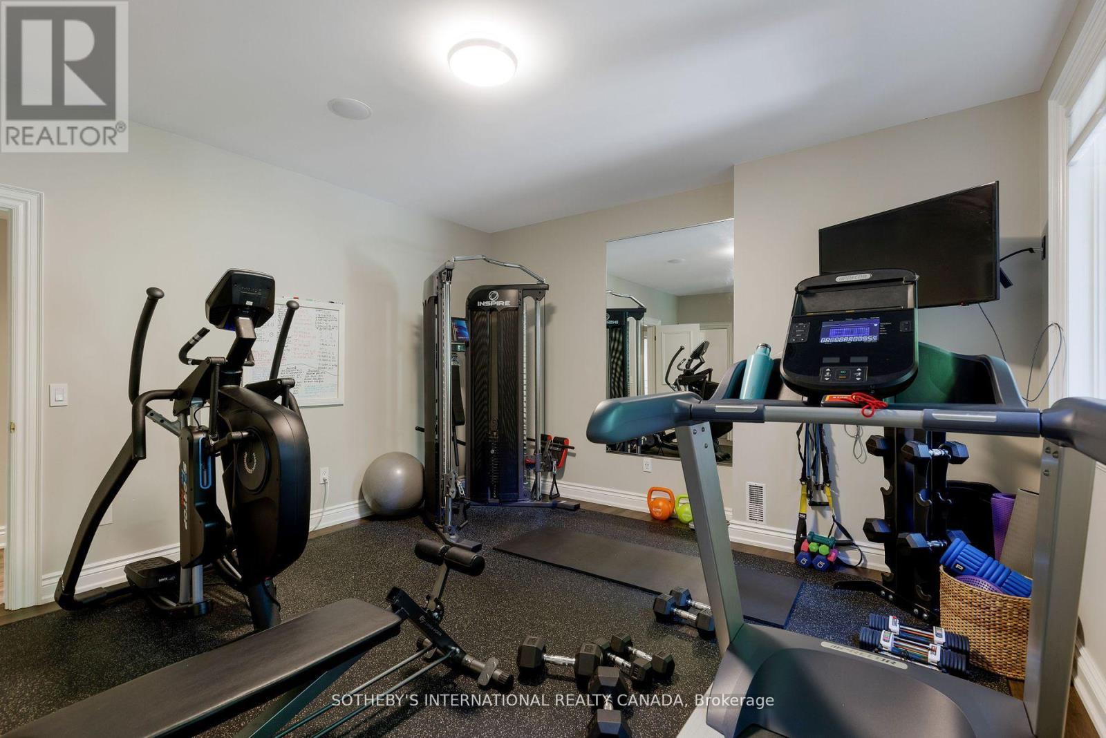 67 Kingsway Crescent, Toronto, Ontario  M8X 2R5 - Photo 41 - W12390855