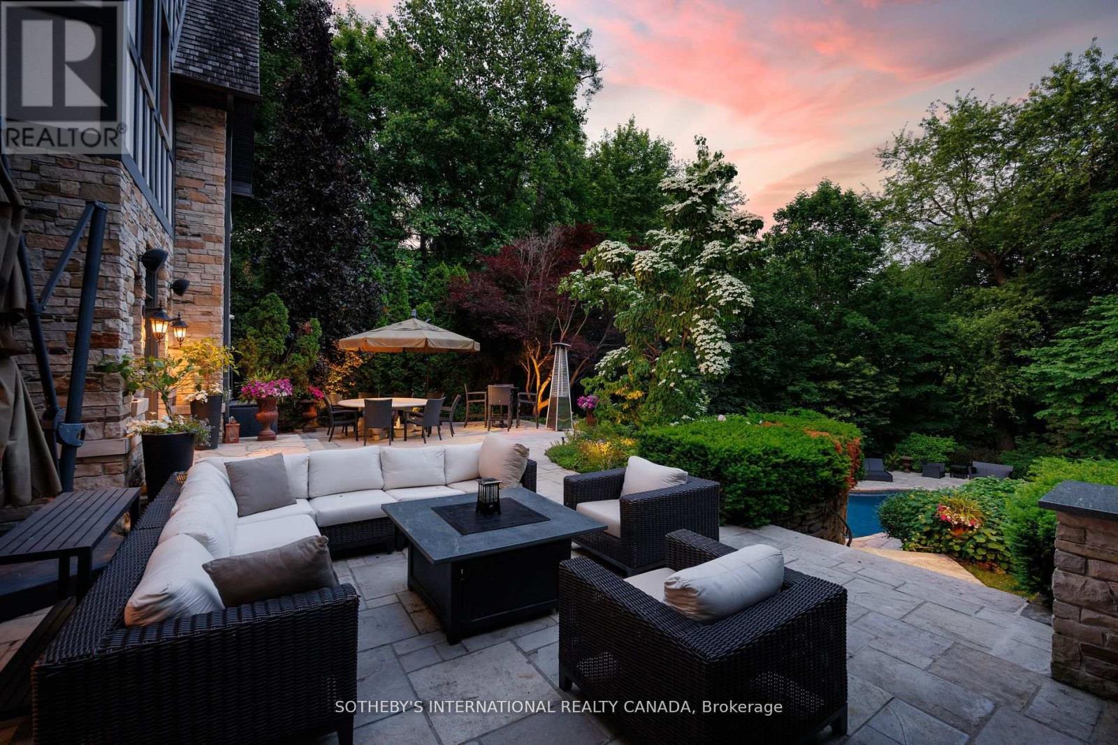 67 Kingsway Crescent, Toronto, Ontario  M8X 2R5 - Photo 47 - W12390855
